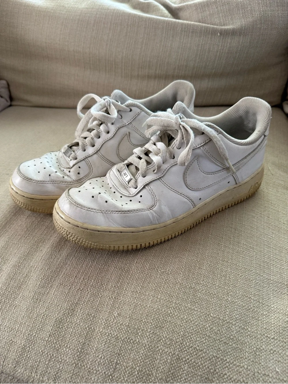 Vintage Nike White Leather Low-Top Sneakers